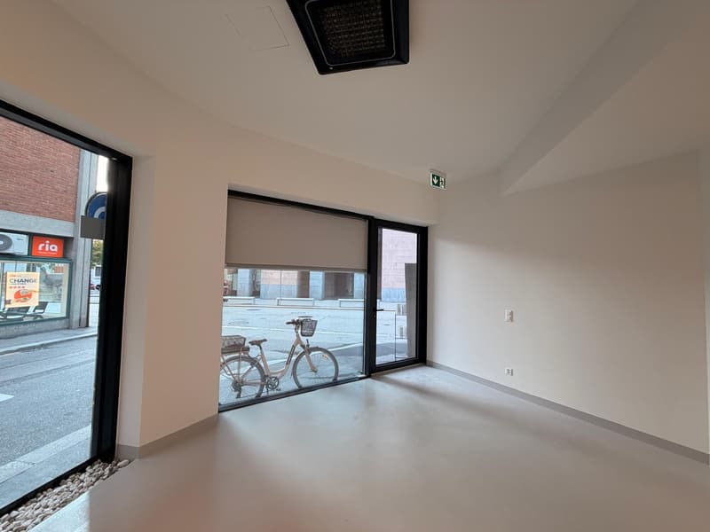 Spazio commerciale / ufficio in Centro Lugano (8)