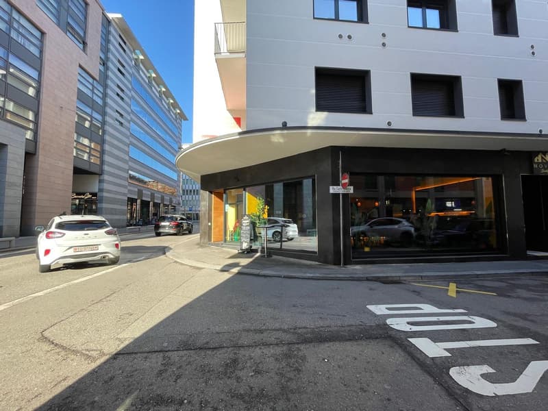 Spazio commerciale / ufficio in Centro Lugano (3)