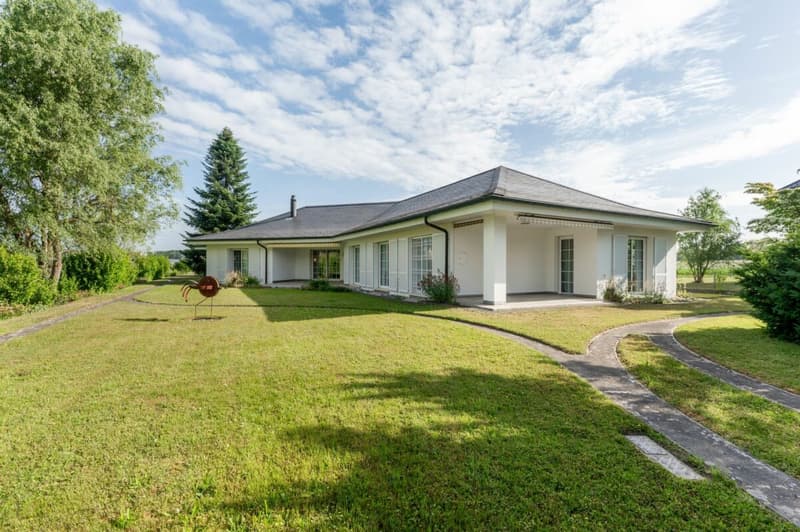 Repräsentatives Anwesen mit Potenzial und 900 m² Bauland-Reserve (3)