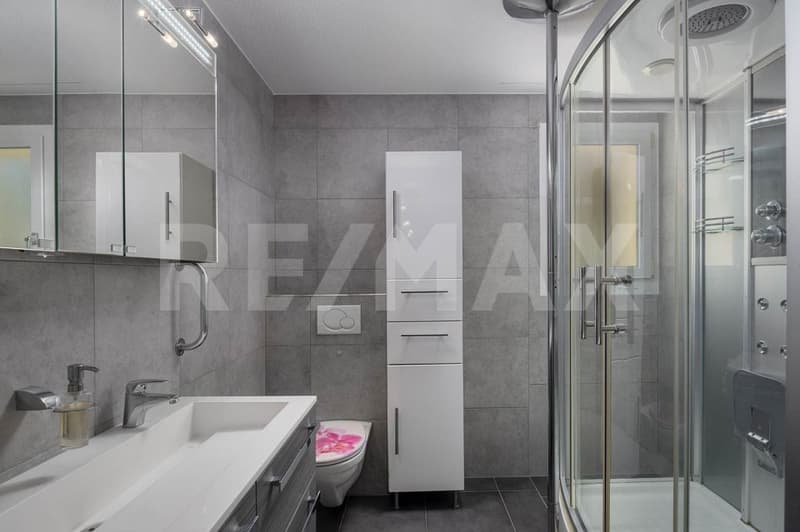 Exclusive Garden Apartment: Elegance & Comfort! (10)
