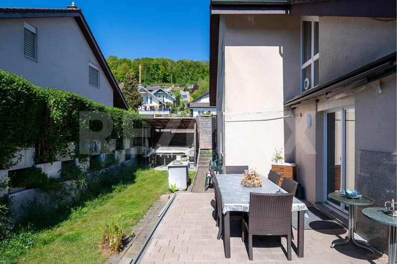 Corner house in Anglikon: 5.5 rooms with garden (11)
