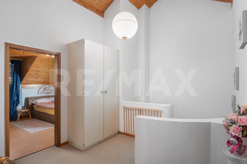 Corner house in Anglikon: 5.5 rooms with garden (6)