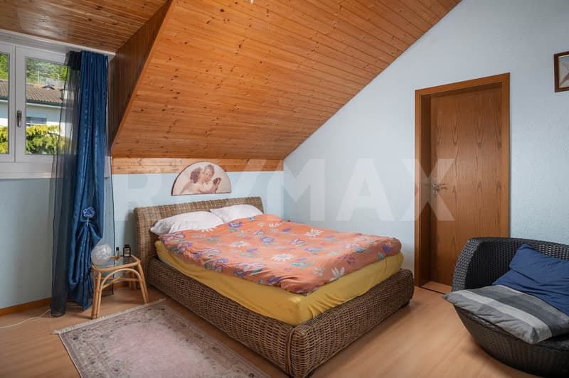 Corner house in Anglikon: 5.5 rooms with garden (9)