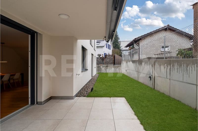 Maison mitoyenne moderne de 5,5 pièces avec jardin d'hiver (10)