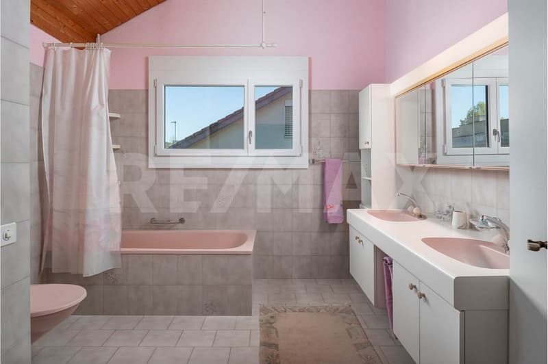 Eck-Haus in Anglikon: 5.5 Zimmer mit Garten (10)