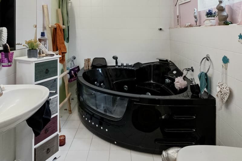 Exclusive, modern villa with breathtaking views and high-quality furnishings (17)