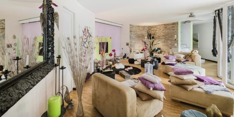 Exclusive, modern villa with breathtaking views and high-quality furnishings (9)