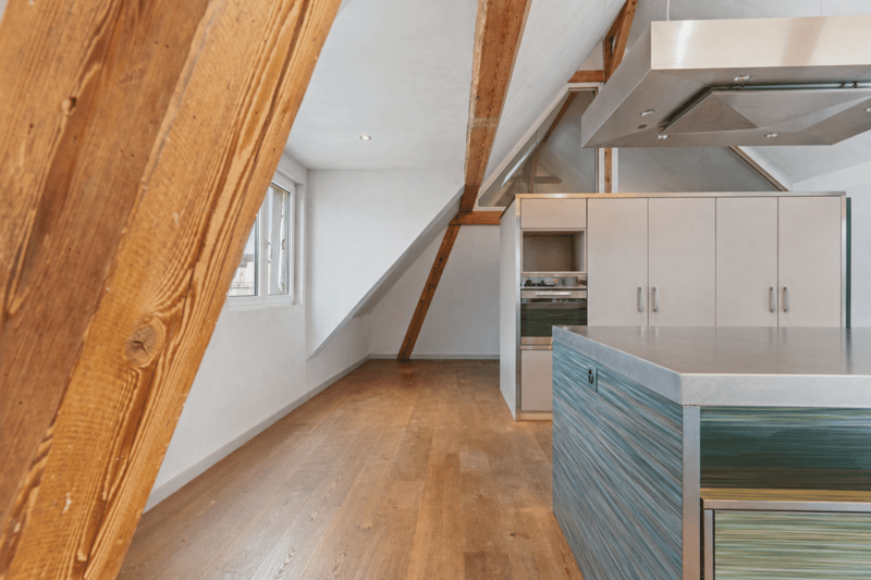 2.5-room attic apartment with roof terrace - District 4 (9)