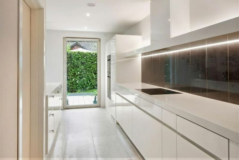 Modern 6-room semi-detached house with garden in Hausen am Albis (12)