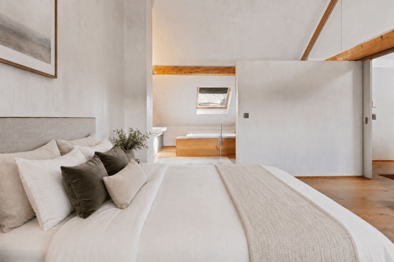 2.5-Zi.-Attikawohnung mit Dachterrasse - Kreis 4 (13)