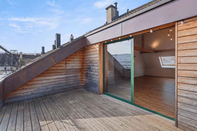 2.5-Zi.-Attikawohnung mit Dachterrasse - Kreis 4 (19)