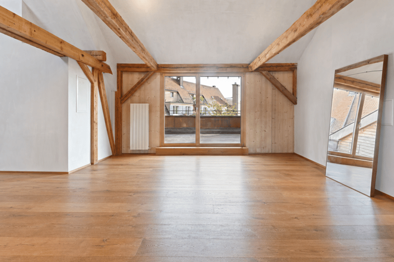 2.5-Zi.-Attikawohnung mit Dachterrasse - Kreis 4 (8)