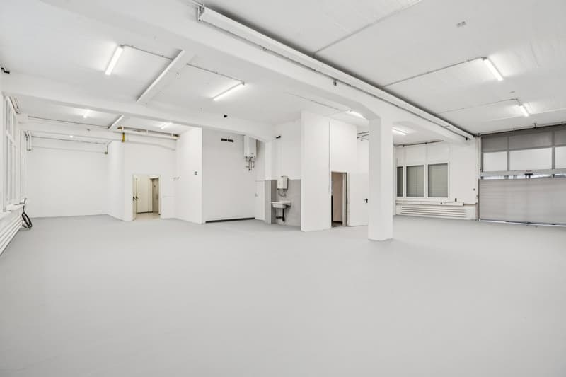 Gewerbeflächen mit 4 Meter hohen Räumen (1)