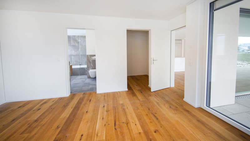 Bright 4.5-room apartment with balcony in Neudorf for sale (7)