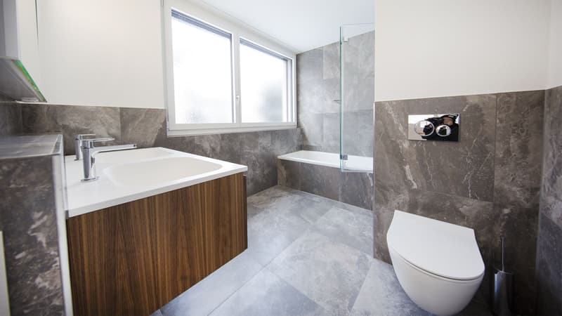 Bright 4.5-room apartment with balcony in Neudorf for sale (8)