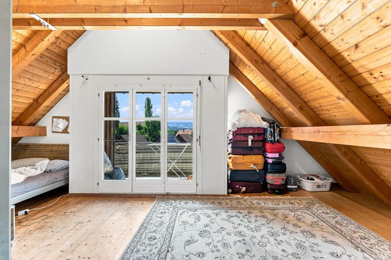 Grosszügige 6.5-Zimmer-Dach-Maisonette - Ein Zuhause für die ganze Familie (11)