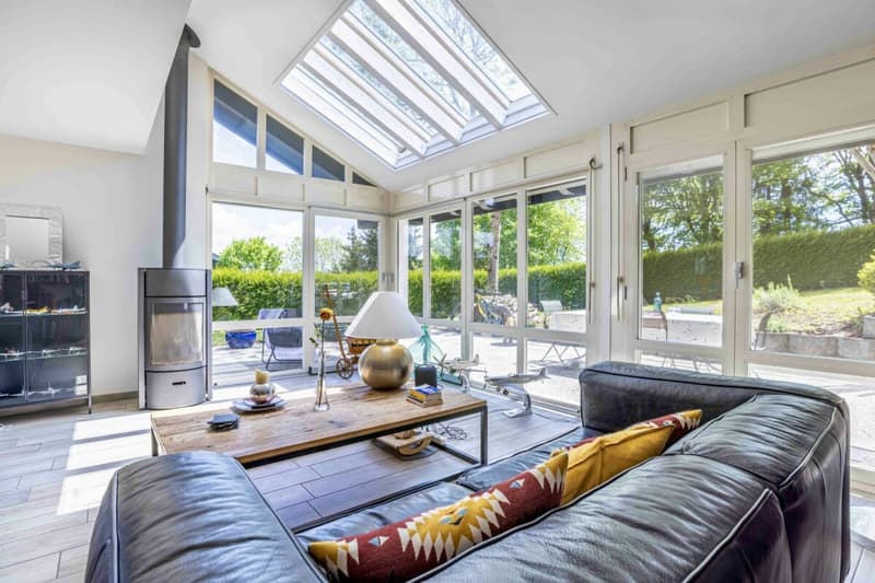 Magnificent individual villa with 4 rooms 1/2 and independent studio on a very beautiful plot of 1'240 m2 (3)
