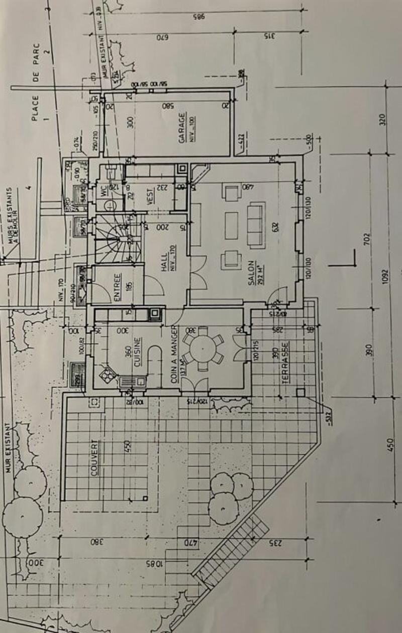 Bright individual villa with large spaces & independent studio (16)