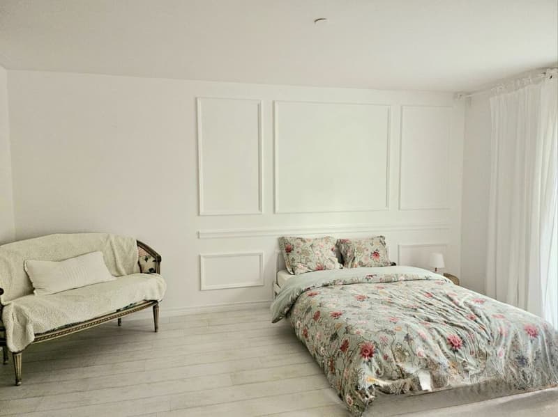 Bright individual villa with large spaces & independent studio (7)