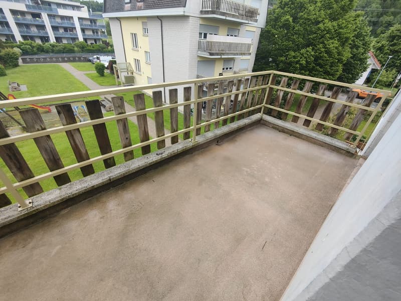 2.5-room apartment with balcony in Broc (6)