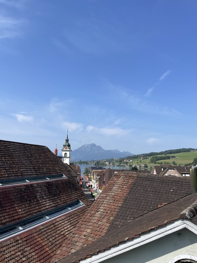 Aussicht Dachterrasse Richtung Pilatus und Vierwaldstättersee