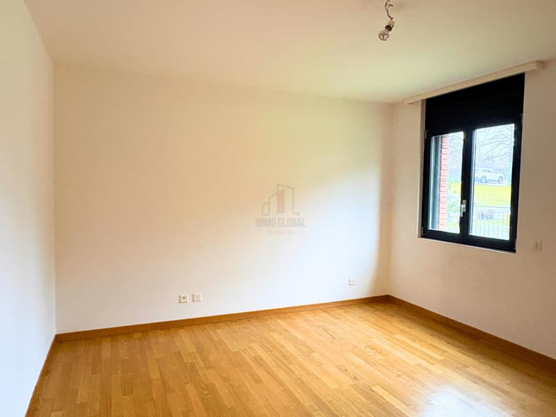 EXCELLENT OPPORTUNITY FOR THOSE SEEKING PEACE AND A CHARMING VIEW (7)