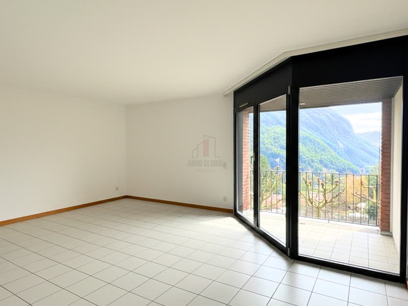 EXCELLENT OPPORTUNITY FOR THOSE SEEKING PEACE AND A CHARMING VIEW (3)