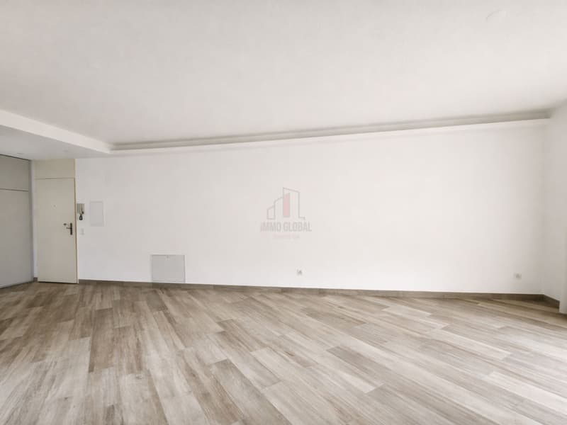 Beautiful three-room apartment in Loreto, not to be missed (3)