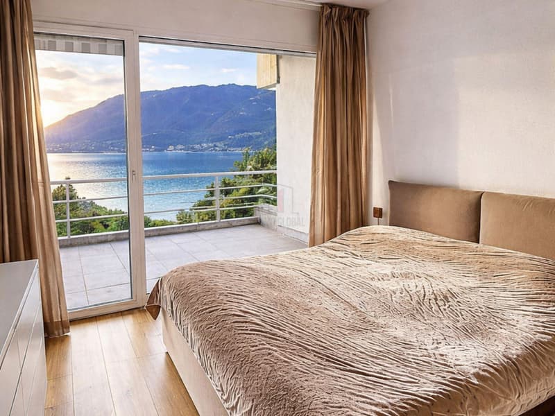 Aussicht LAGO, EXKLUSIVES ZWEIZIMMERWOHNUNG (6)