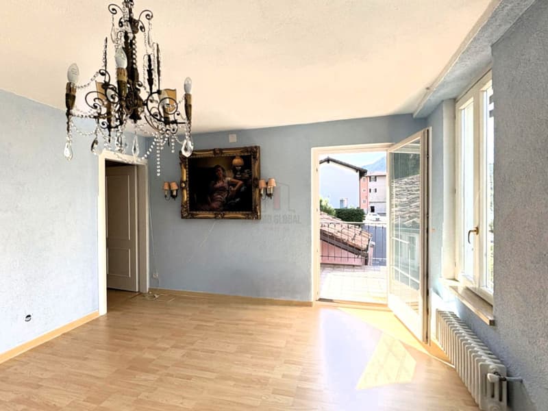 Schönes Haus mit Garten und teilweisem Seeblick (11)