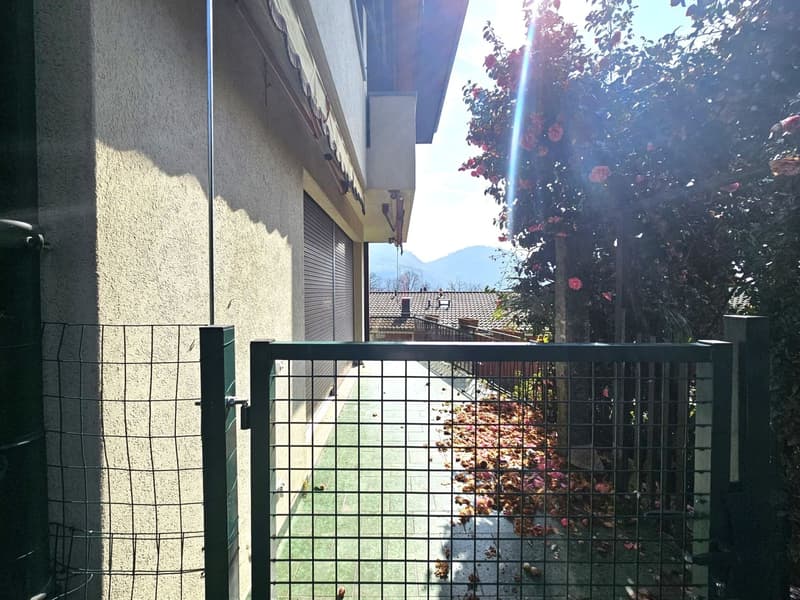 RENOVATED, SPACIOUS TERRACE AND SPLENDID VIEW (12)