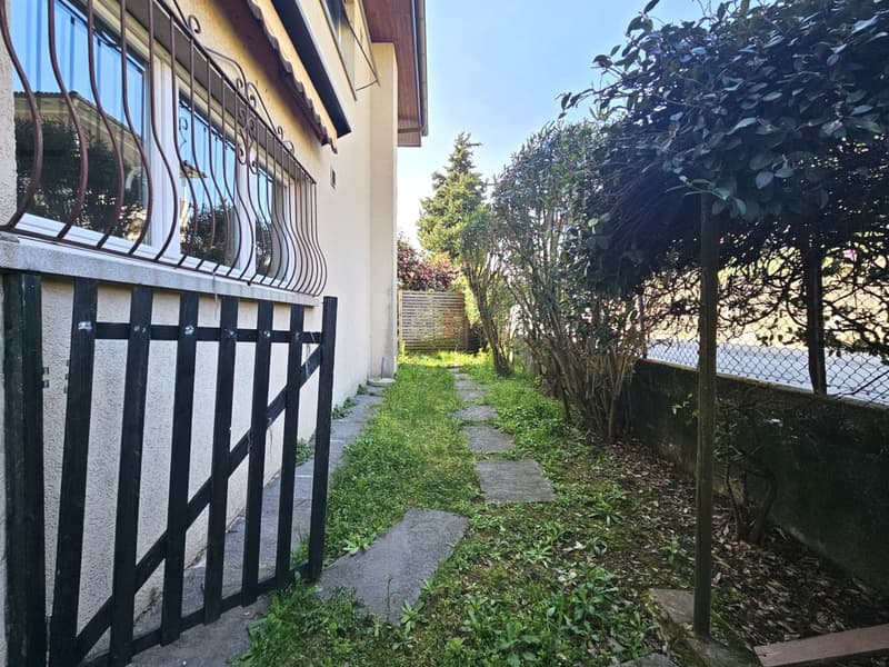 RENOVATED, SPACIOUS TERRACE AND SPLENDID VIEW (11)
