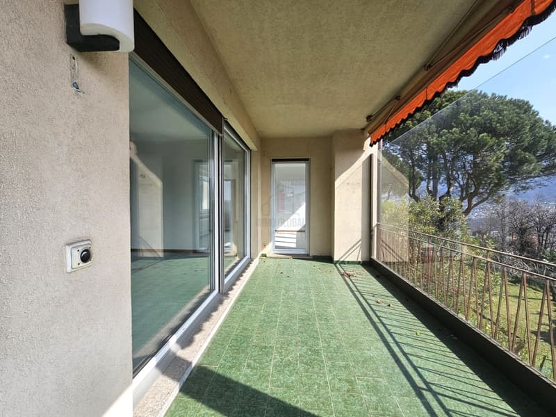RENOVATED, SPACIOUS TERRACE AND SPLENDID VIEW (5)