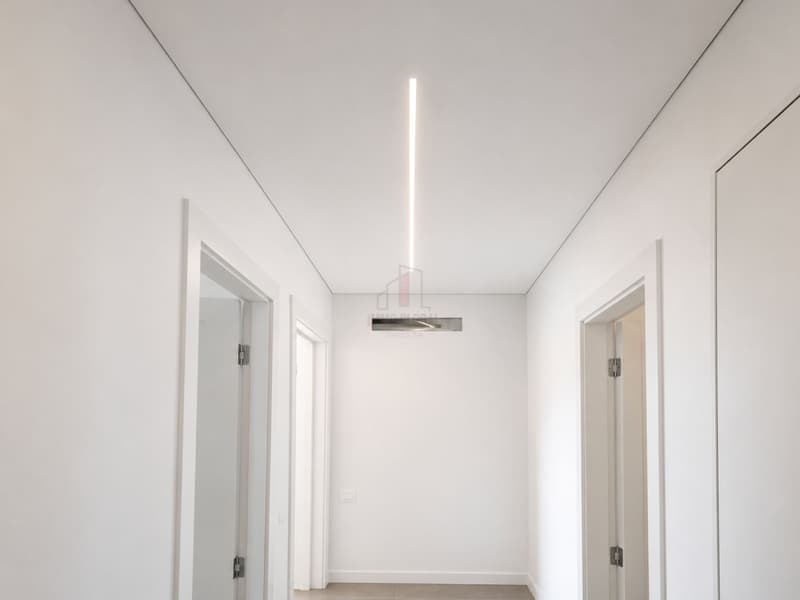 Exklusiv 4.5 Zimmer mit Balkon in renovierter Residenz (7)