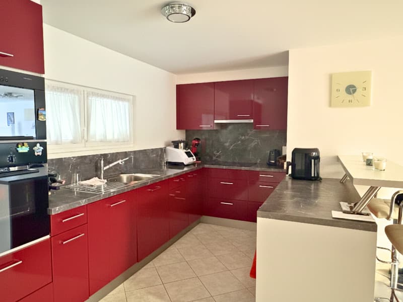 FINITURE MODERNE E GIARDINO, ANCHE COME RESIDENZA SECONDARIA (4)