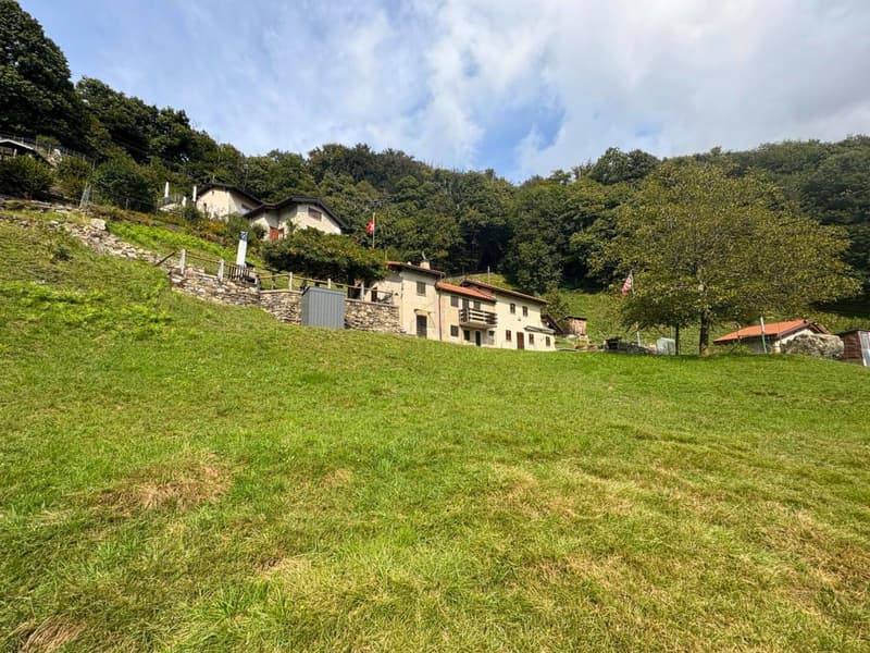 UN ANGOLO DI PARADISO (1)