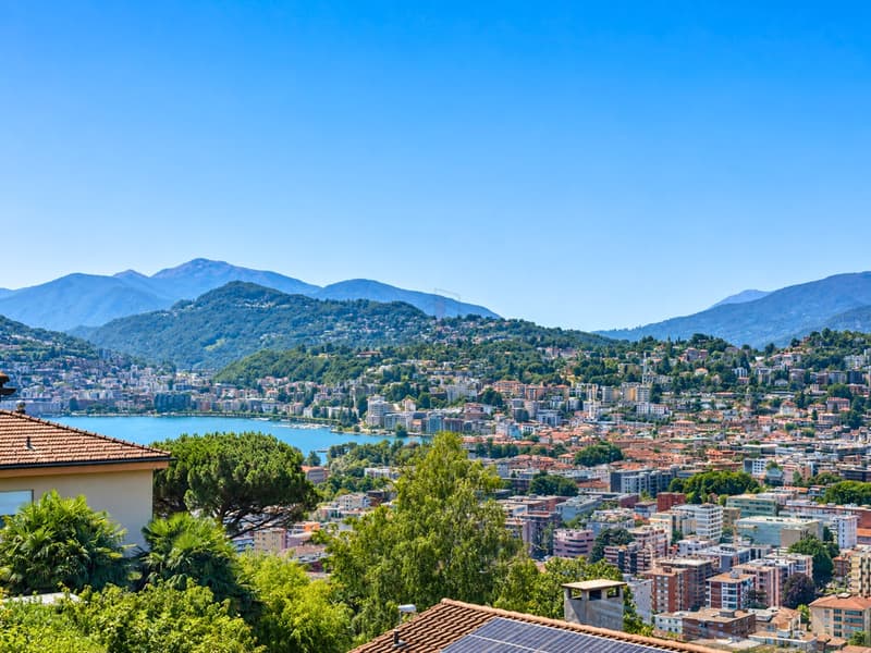 LA TUA CASA IN ZONA ESCLUSIVA CON PARZIALE VISTA LAGO (1)