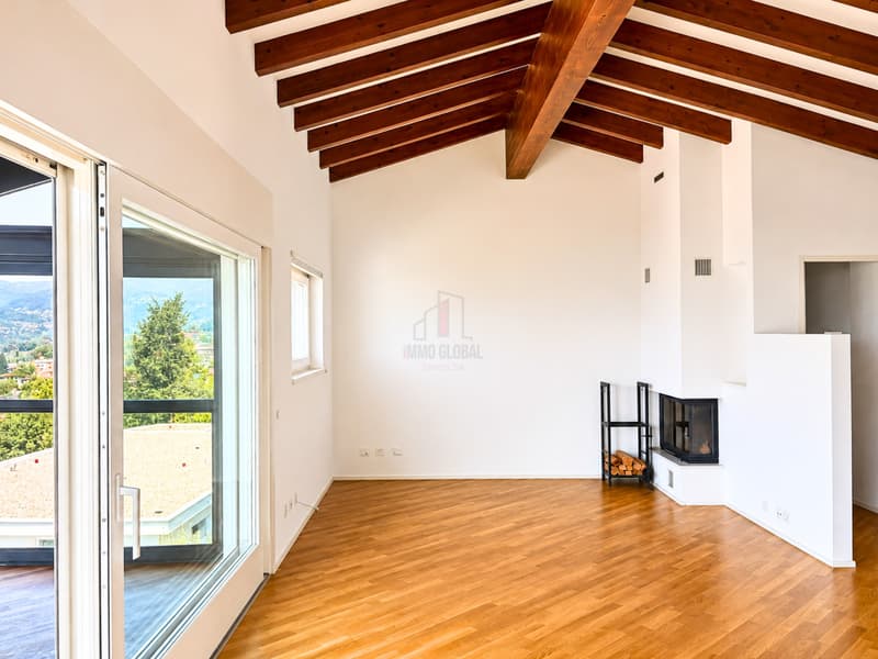 LA TUA CASA IN ZONA ESCLUSIVA CON PARZIALE VISTA LAGO (4)