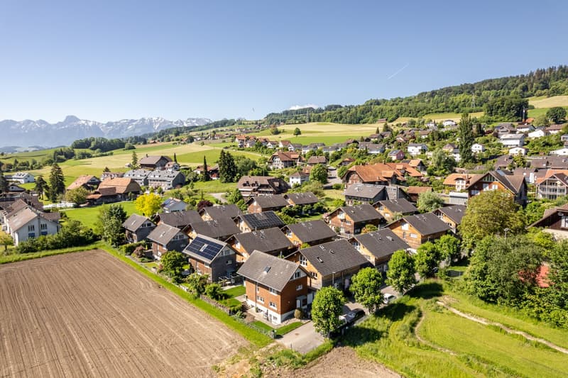 Charmantes 6½-Zimmer Doppeleinfamilienhaus in Kaufdorf (12)