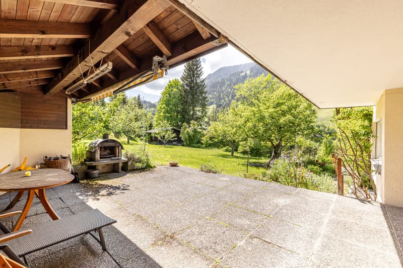 Einmaliges Architektenhaus auf grosszügiger Parzelle in Zweisimmen zu verkaufen (4)