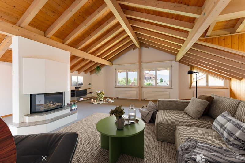 145m² Dachwohnung mit Blick auf Eiger, Mönch und Jungfrau (2)