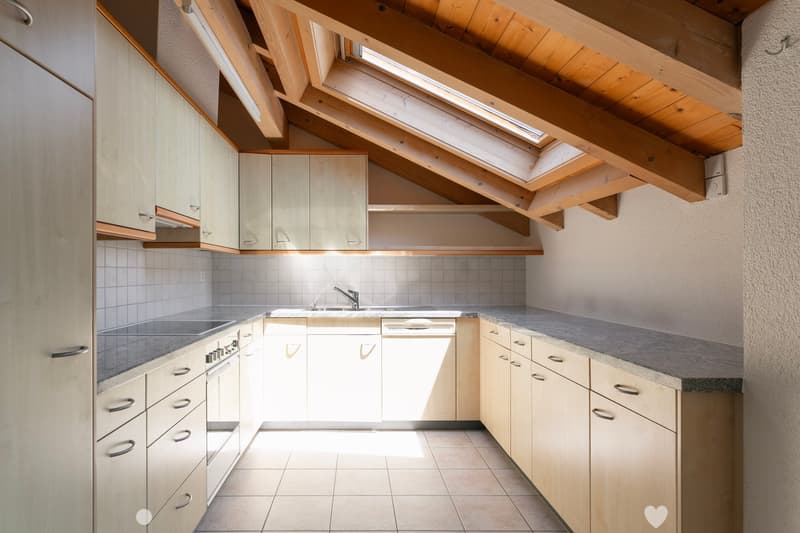 145m² Dachwohnung mit Blick auf Eiger, Mönch und Jungfrau (3)