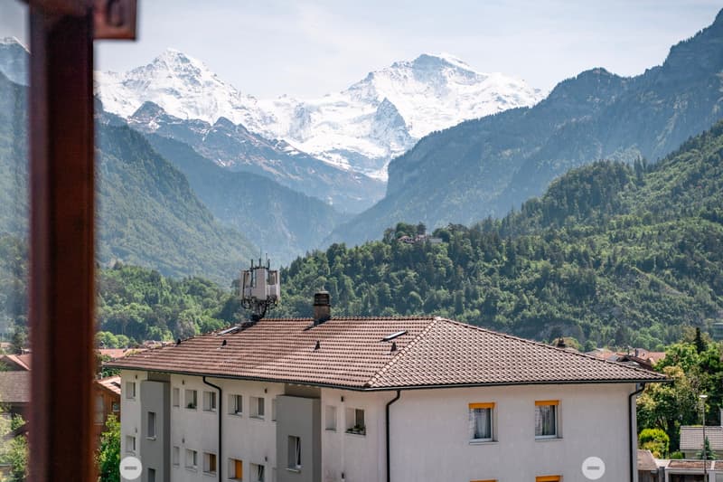 145m² Dachwohnung mit Blick auf Eiger, Mönch und Jungfrau (5)