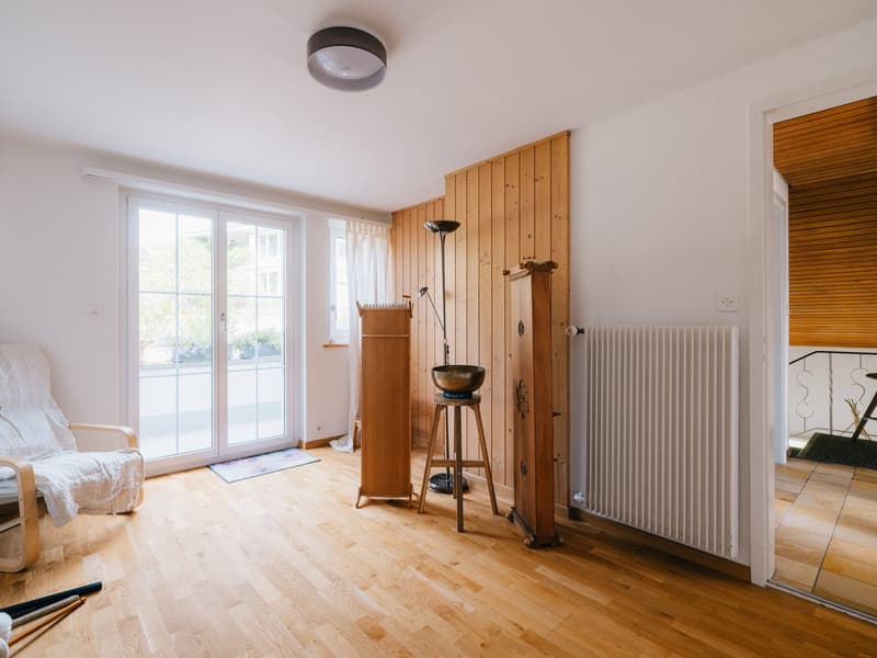 6½-Zimmer Einfamilienhaus mit Charme, viel Platz und wunderbarer Aussicht (12)