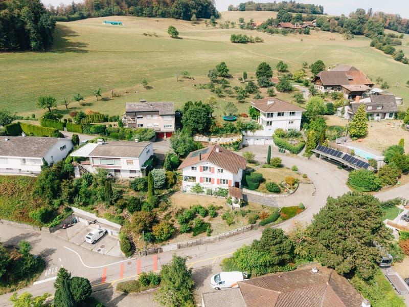 6½-Zimmer Einfamilienhaus mit Charme, viel Platz und wunderbarer Aussicht (1)