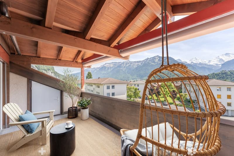 Grosszügige 4½-Dachwohnung mit Blick auf Eiger, Mönch und Jungfrau (5)