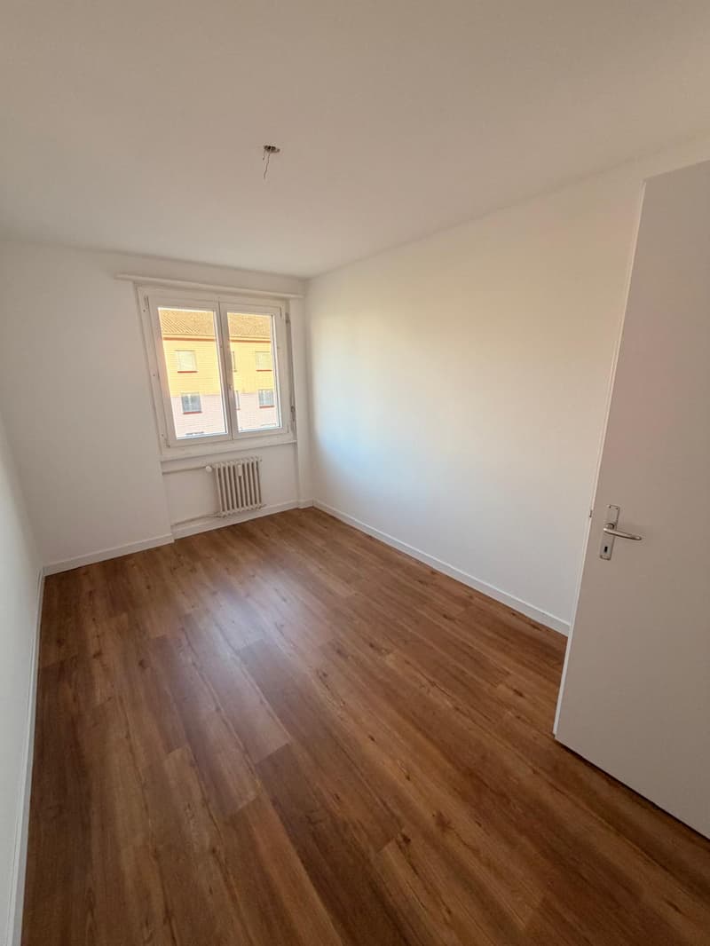 Charming 4.5-room apartment with balcony in a quiet location in Kriens (7)