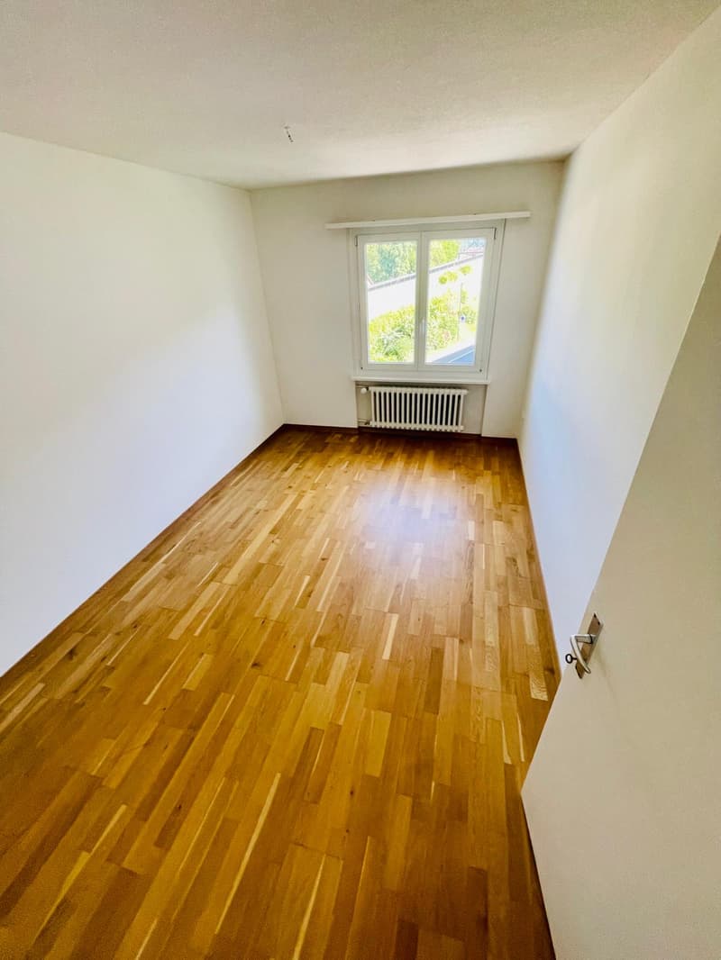 Sonnige 4.5-Zimmer-Wohnung in Hergiswil mit Seeblick Inkl. Aussenparkplatz (6)