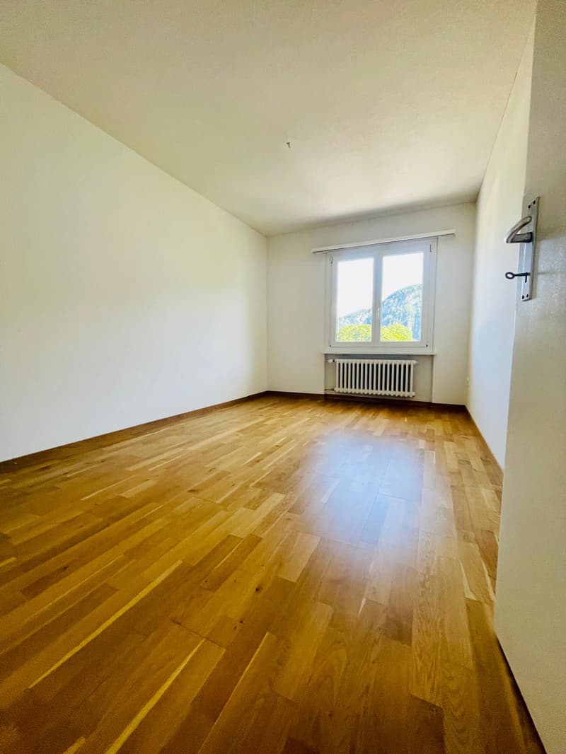 Sonnige 4.5-Zimmer-Wohnung in Hergiswil mit Seeblick Inkl. Aussenparkplatz (10)