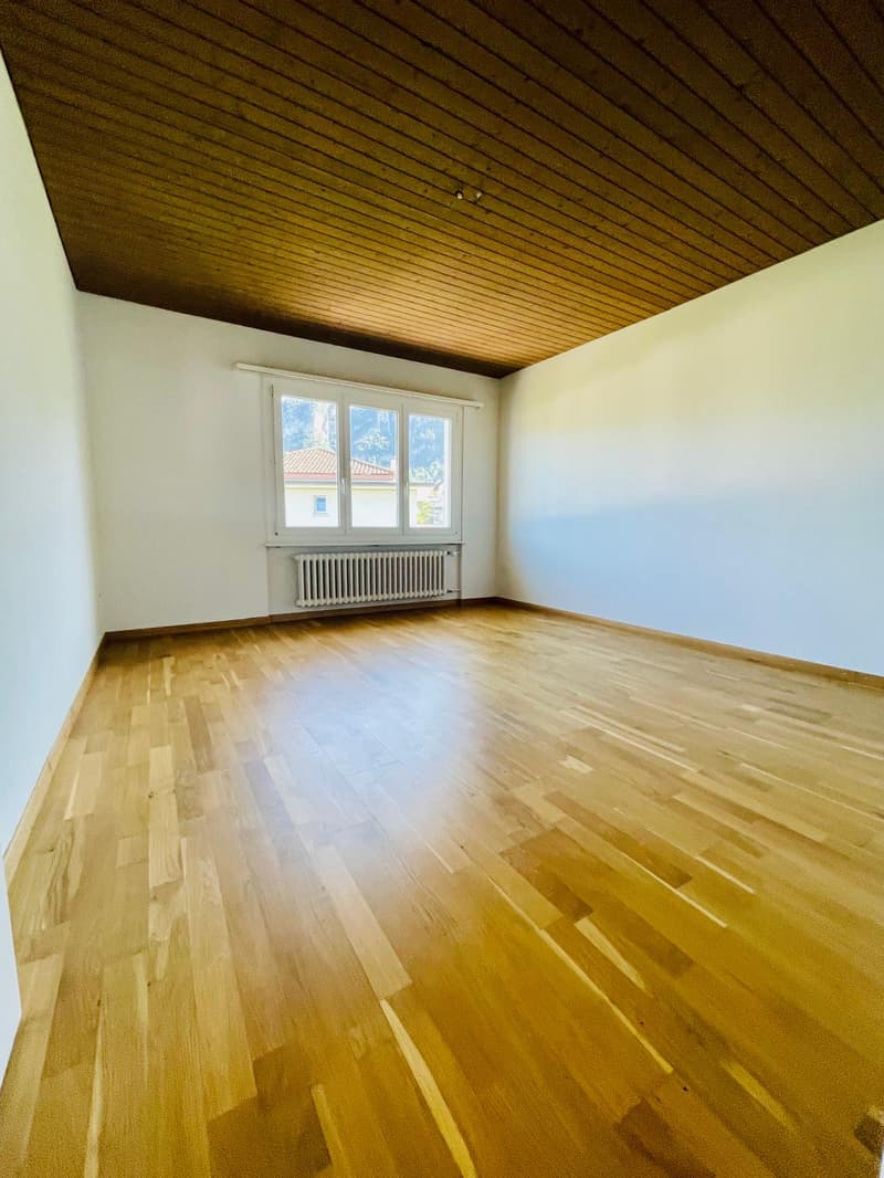 Sonnige 4.5-Zimmer-Wohnung in Hergiswil mit Seeblick Inkl. Aussenparkplatz (15)